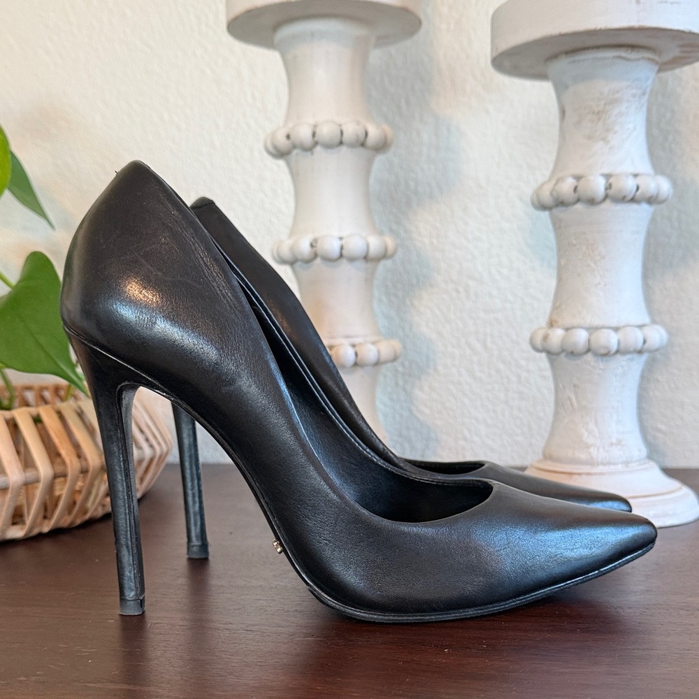 SCHUTZ Classic Black Women's Heels